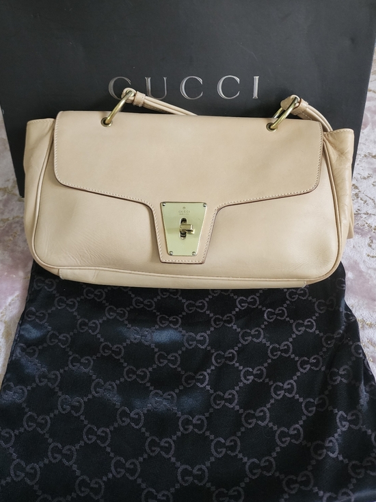 Gucci Handbags - GUCCI | Vintage Beauty With Goldtone Hardware